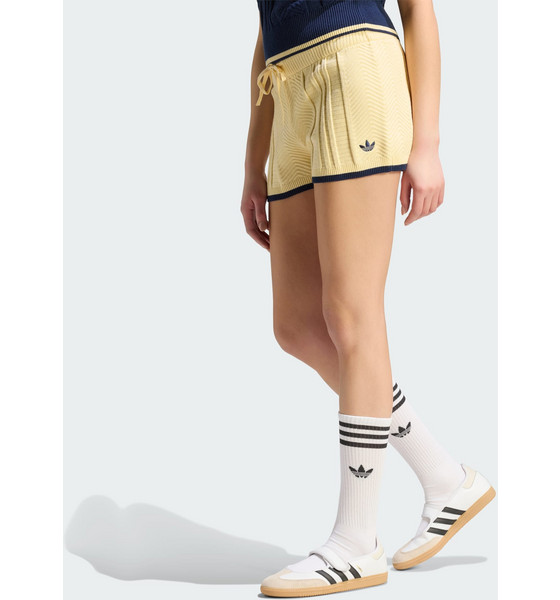 ADIDAS ORIGINALS Adidas Originals Kabelstickade Shorts på