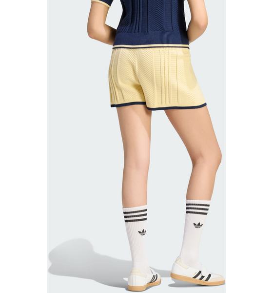 ADIDAS ORIGINALS Adidas Originals Kabelstickade Shorts på