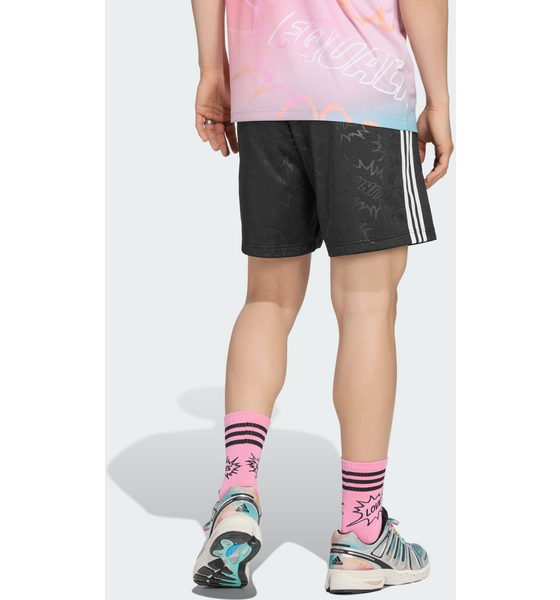 ADIDAS ORIGINALS Adidas Originals Love Unites Emb 3s Shorts på
