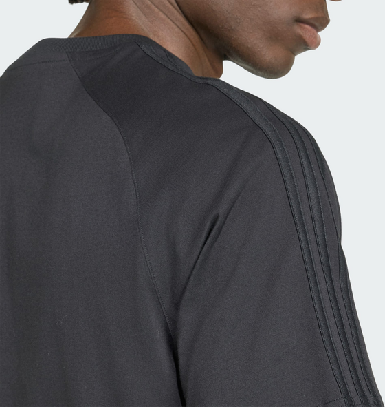 ADIDAS ORIGINALS Adidas Originals Spacer Teamgeist 26 Cutline T-shirt på