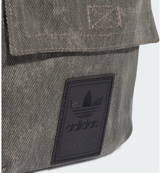 ADIDAS ORIGINALS Adidas Originals Washed Item Väska på