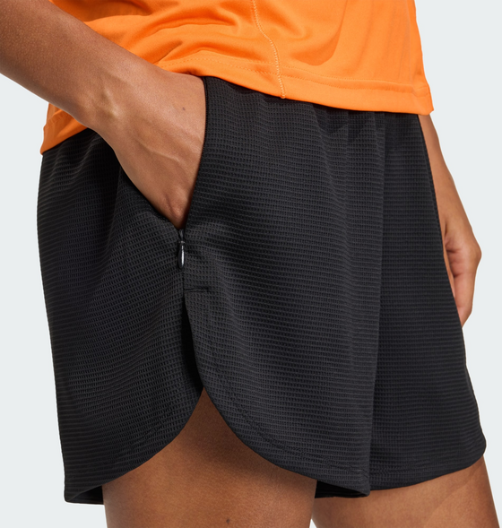 ADIDAS Adidas Pacer Workout Waffle Shorts på