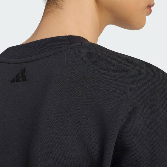 ADIDAS Adidas Seasonal Essentials Satin V-ringad Sweatshirt på