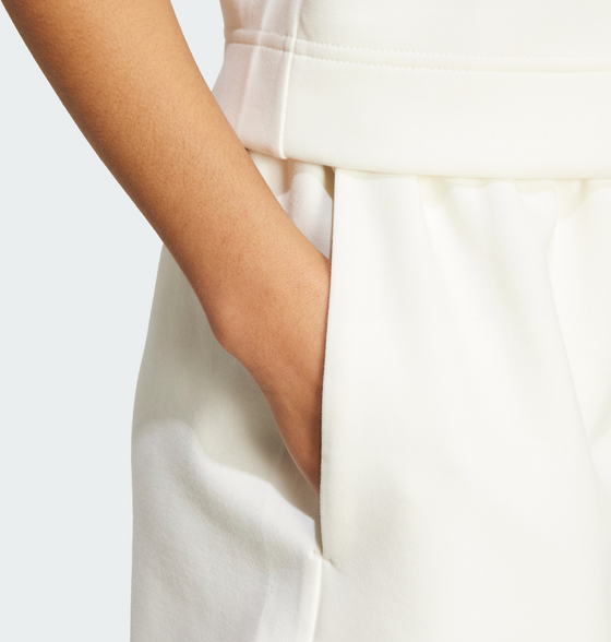 ADIDAS Adidas Soft Lux Loose Shorts på