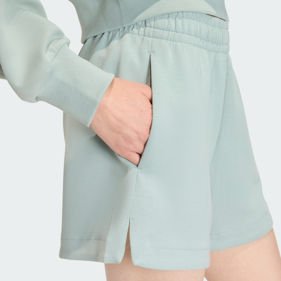 ADIDAS Adidas Soft Lux Loose Shorts på
