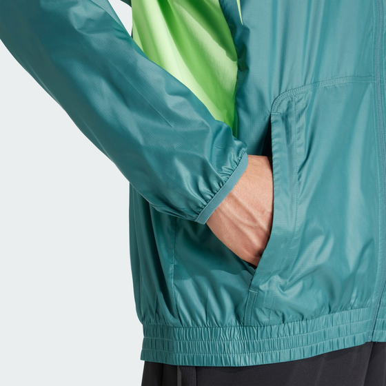 ADIDAS Adidas Tech Apparel Windbreaker på