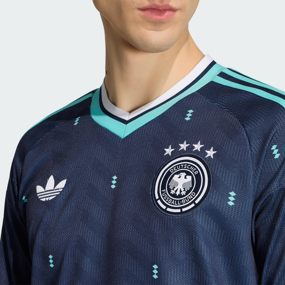 ADIDAS Adidas Tyskland 26 Långärmad Bortatröja på