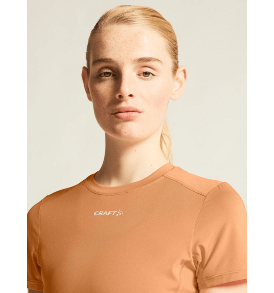 CRAFT Adv Essence Ss Tee 2 W på