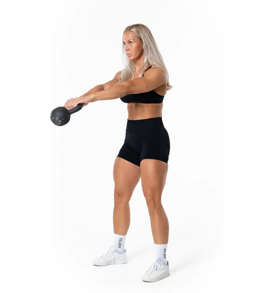 RELODE Aura Seamless Scrunch Shorts - Black på