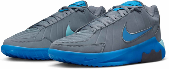 NIKE Basketball Shoes Lebron Witness 9 på