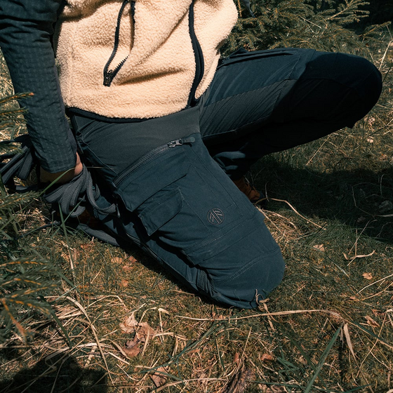 BEYOND NORDIC Bn009 Zip-off Outdoor Pants Women's på