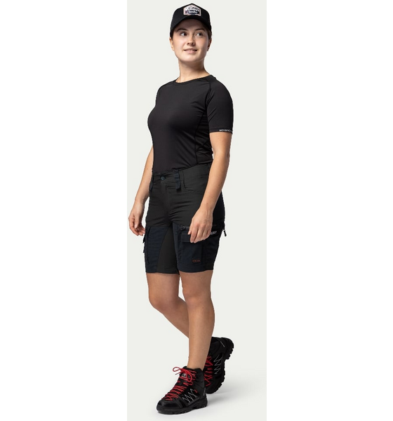 BEYOND NORDIC Bn010 Outdoor Shorts Women's på