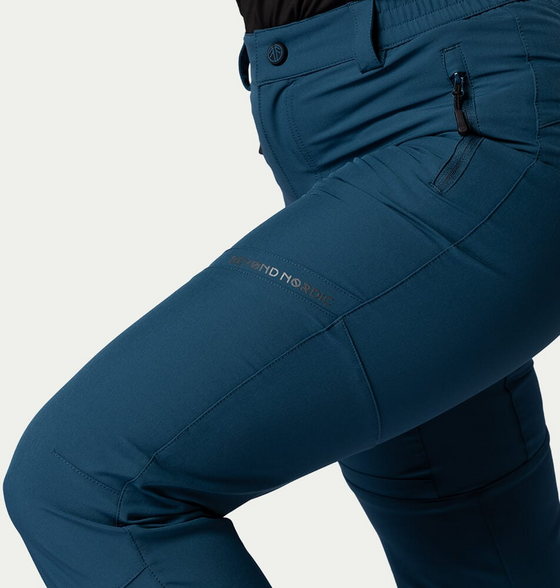 BEYOND NORDIC Bn012 Lightweight Flex Pants Women's på