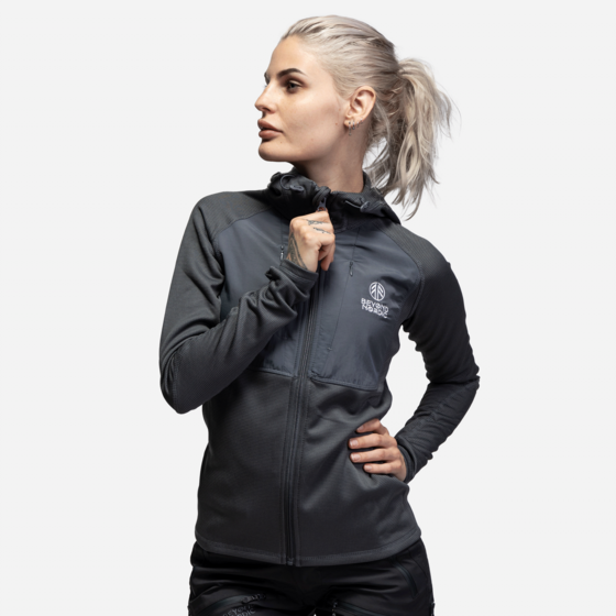 BEYOND NORDIC Bn101 Mid Layer Fleece Hoodie Women på