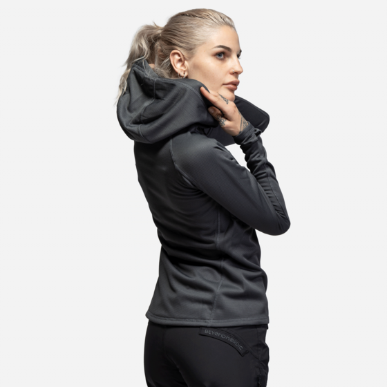 BEYOND NORDIC Bn101 Mid Layer Fleece Hoodie Women på