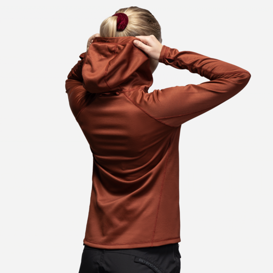 BEYOND NORDIC Bn101 Mid Layer Fleece Hoodie Women på