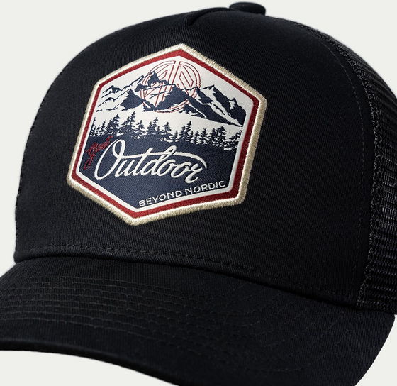 BEYOND NORDIC Bn215 Great Outdoor Trucker Cap på