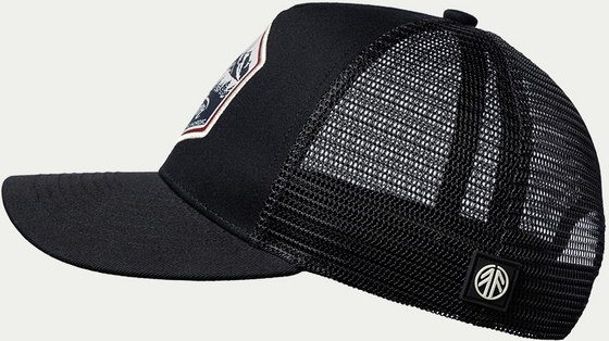 BEYOND NORDIC Bn215 Great Outdoor Trucker Cap på