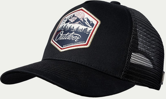BEYOND NORDIC Bn215 Great Outdoor Trucker Cap på