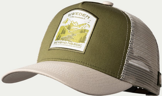 BEYOND NORDIC Bn215 Great Outdoor Trucker Cap på
