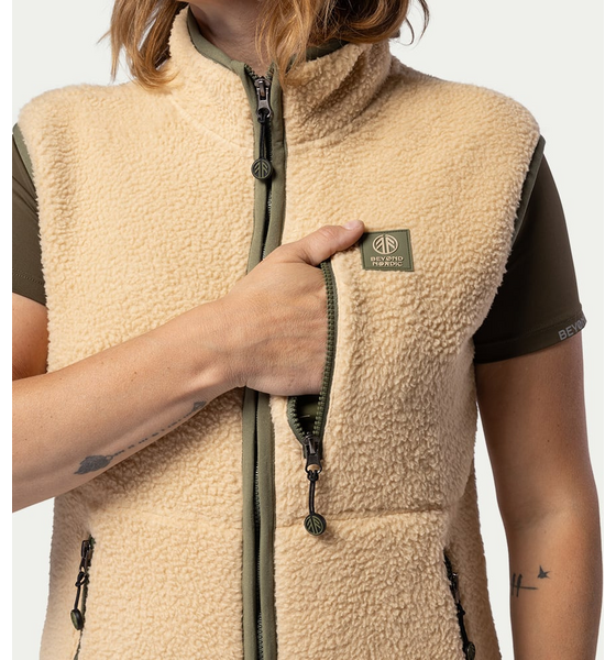 BEYOND NORDIC Bn309 Retro Pile Vest Women's på