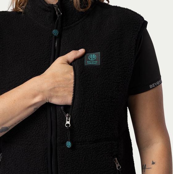 BEYOND NORDIC Bn309 Retro Pile Vest Women's på