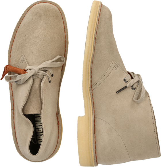CLARKS ORIGINALS Desert Boot Sandmocka på