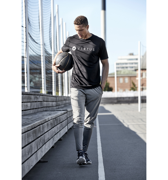 VIRTUS Edwardo Functional Shirt på