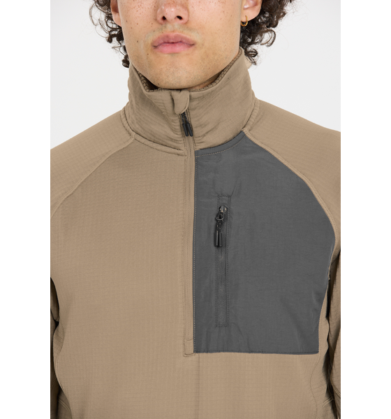 WHISTLER Helge Midlayer på