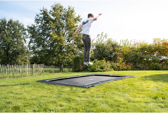 EXIT Interra Sport-marktrampolin 244x366cm - Svart på