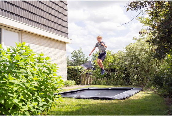 EXIT Interra Sport-marktrampolin 244x366cm - Svart på