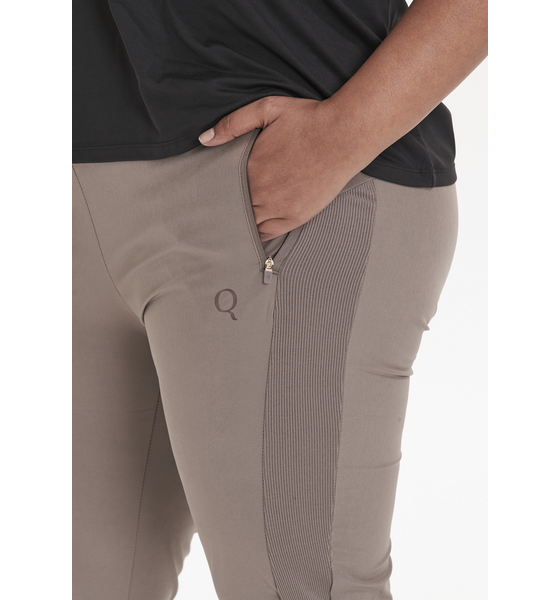 Q SPORTSWEAR Isabely Tight på