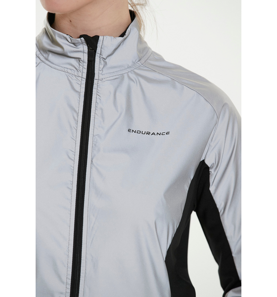 ENDURANCE Jelly Windbreaker på