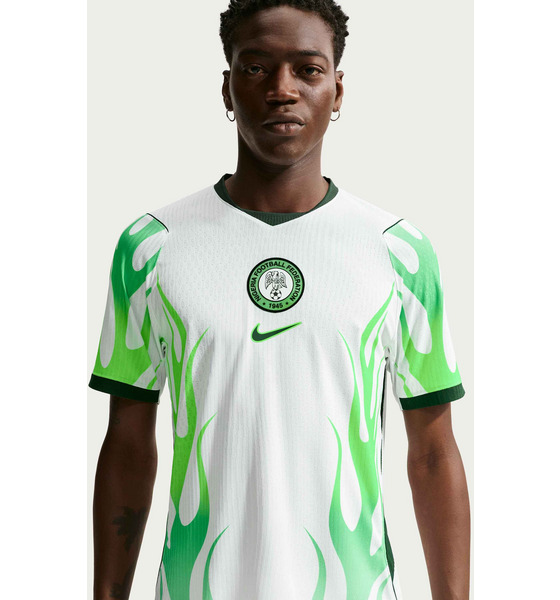 NIKE Men's Aero-fit Football Authentic Jersey Nigeria 2026 Match Away på