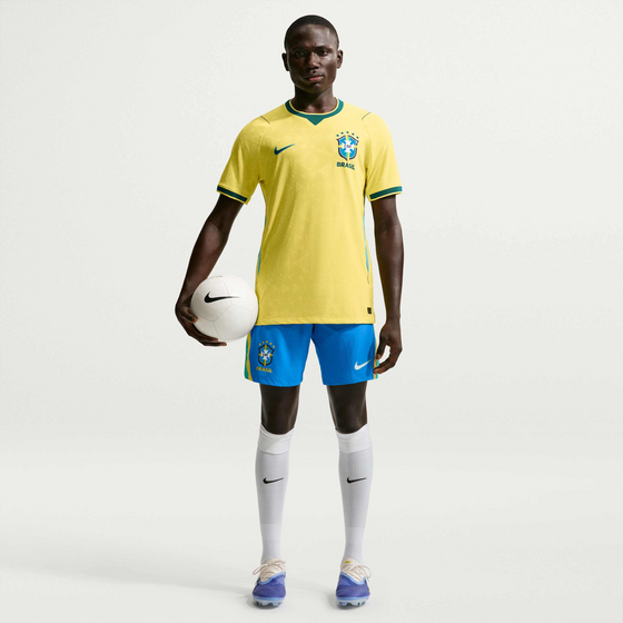 NIKE Men's Aero-fit Football Shirt Brazil National Team 2026 Match Home på