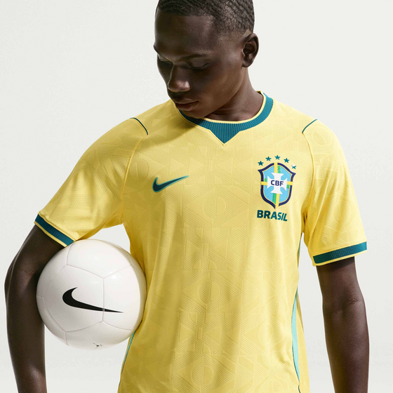 NIKE Men's Aero-fit Football Shirt Brazil National Team 2026 Match Home på