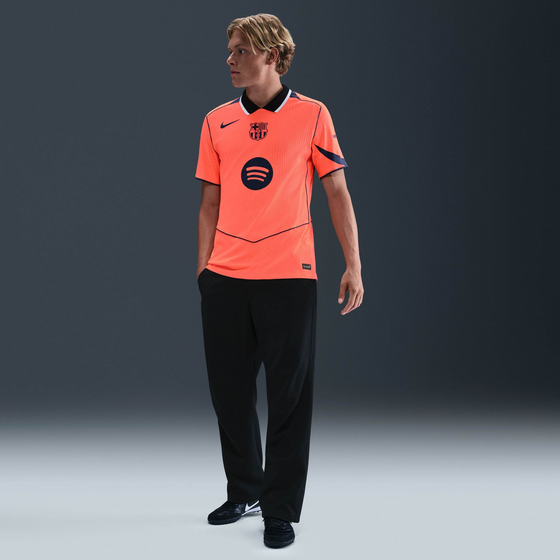 NIKE Men's Dri-fit Adv Total 90 Football Authentic Shirt F.c. Barcelona 2025/26 Match Third på