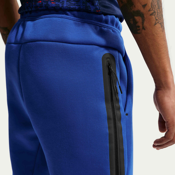 NIKE Men's Football Joggers Fff Tech Fleece på