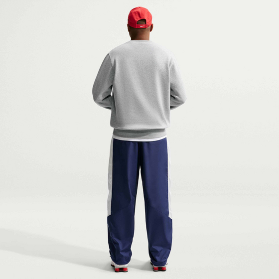 NIKE Men's Graphic Fleece Crew-neck Sweatshirt Sportswear Club på