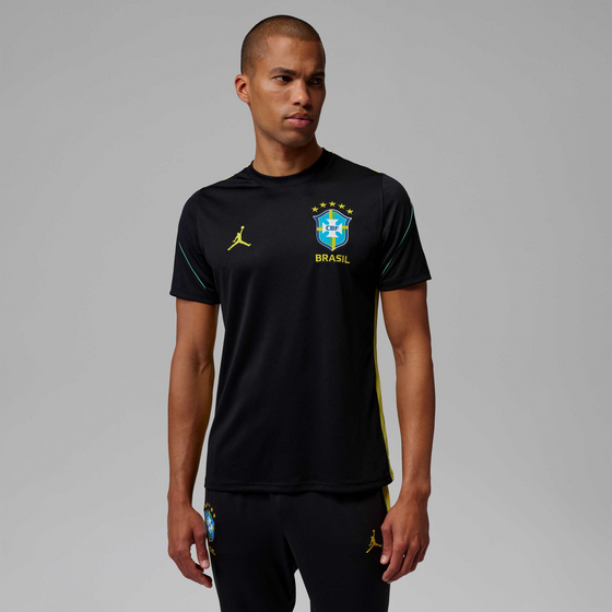 JORDAN Men's Jordan Dri-fit Football Short-sleeve Knit Top Brazil Strike på
