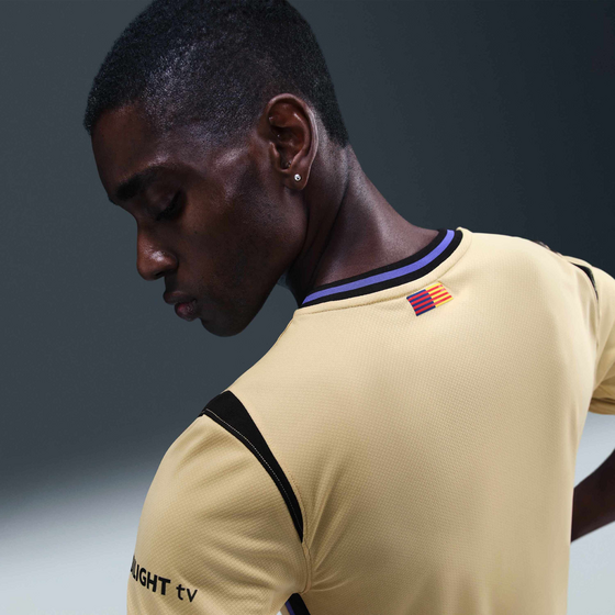 NIKE Men's Kobe Dri-fit Soccer Replica Jersey Fc Barcelona 2025/26 Stadium Away på