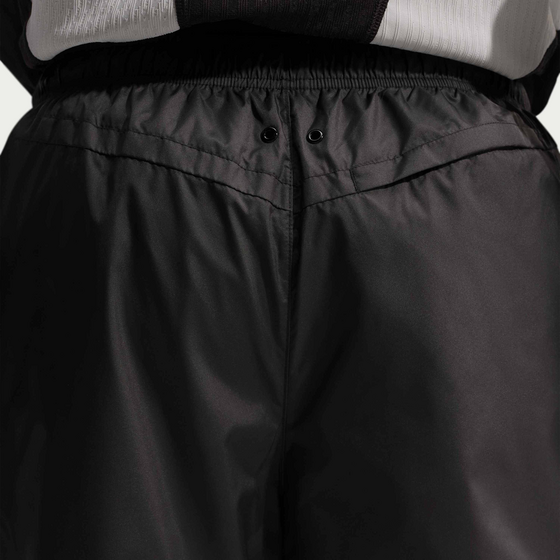 NIKE Men's Lightweight Trousers Windrunner på