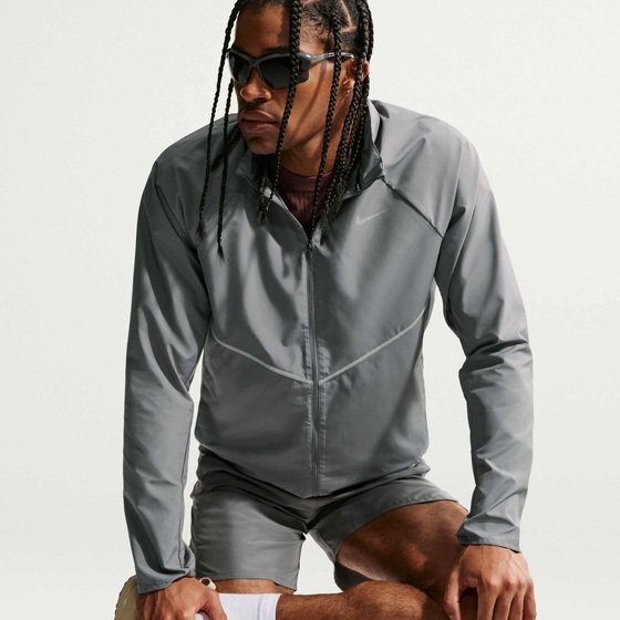NIKE Men's Repel Uv Protection Running Jacket Miler på