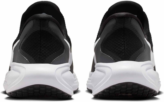 NIKE Men's Road Running Shoes Revolution 8 Easyon på