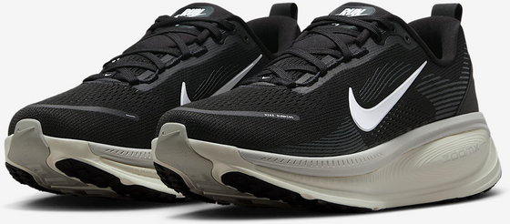 NIKE Men's Road Running Shoes Vomero 18 på