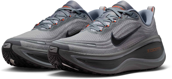 NIKE Men's Road Running Shoes Vomero Plus på