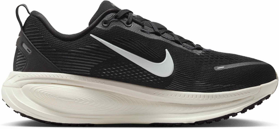 NIKE Men's Road Running Shoes (wide) Vomero 18 på