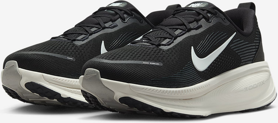 NIKE Men's Road Running Shoes (wide) Vomero 18 på