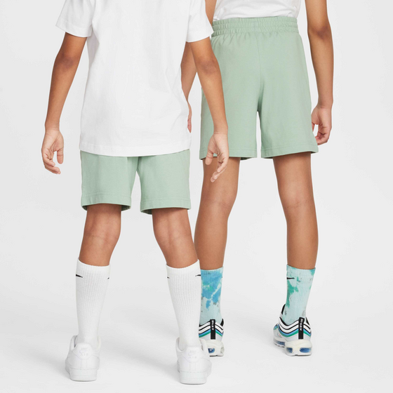 NIKE Older Kids' 15cm (approx.) Knit Shorts Sportswear Club på
