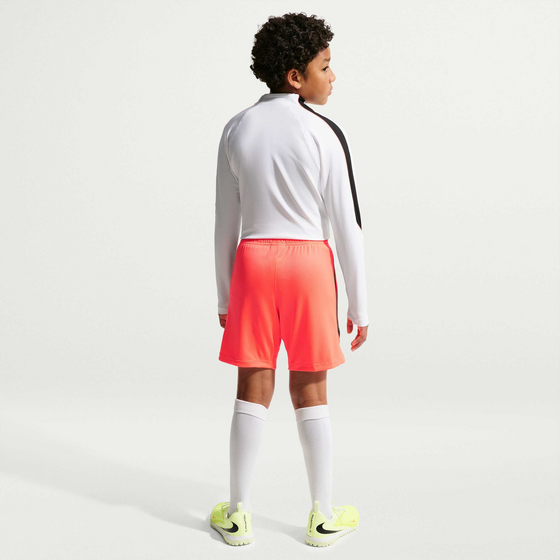 NIKE Older Kids' Dri-fit Football Shorts Strike på